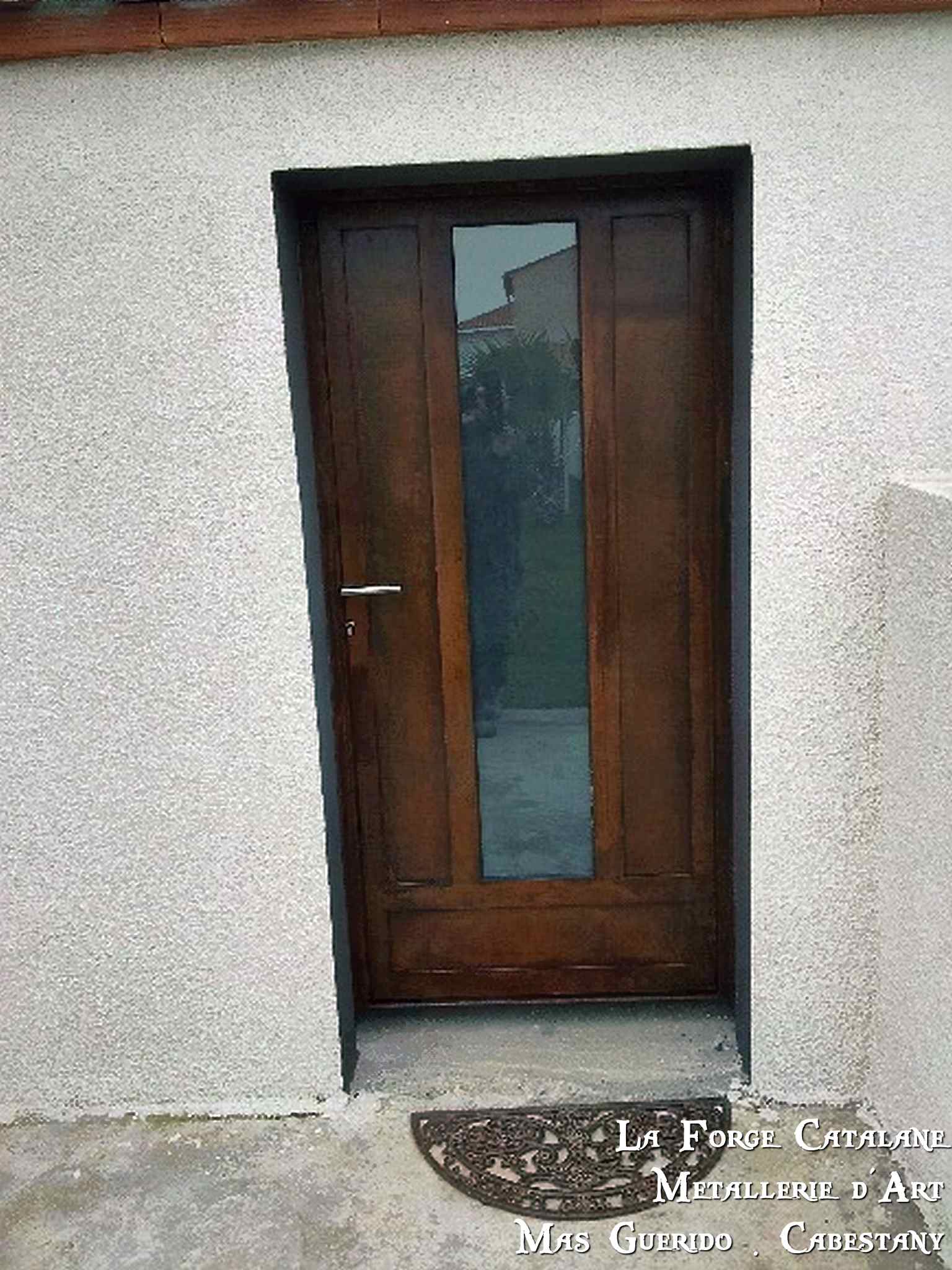 porte tole rouille avec vitrage au centre forge catalane 2.jpg